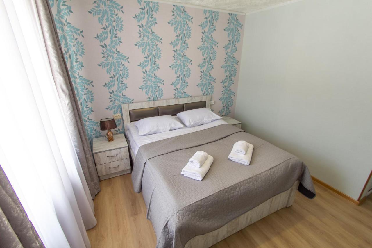 Katos Guesthouse Местия Екстериор снимка